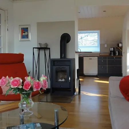 Charming Flat In Cosy * Skudeneshavn