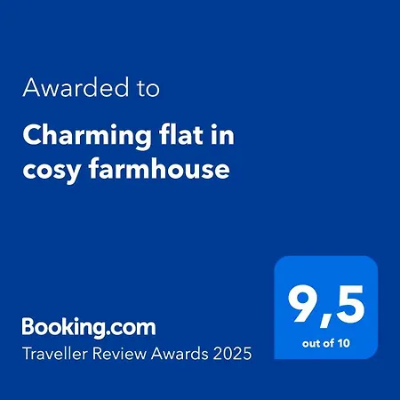 Charming Flat In Cosy شقة *